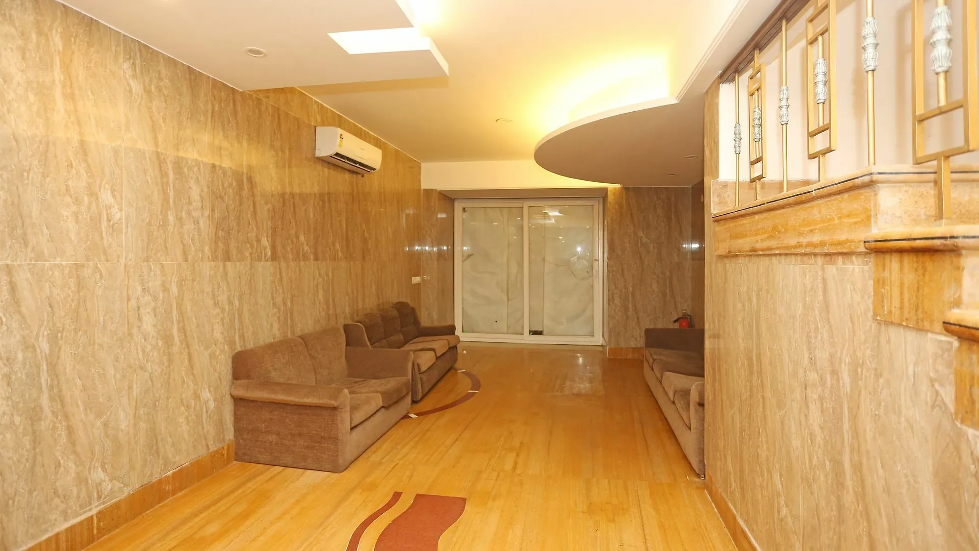 Hotel O The Avenue Residency Γκουργκάον