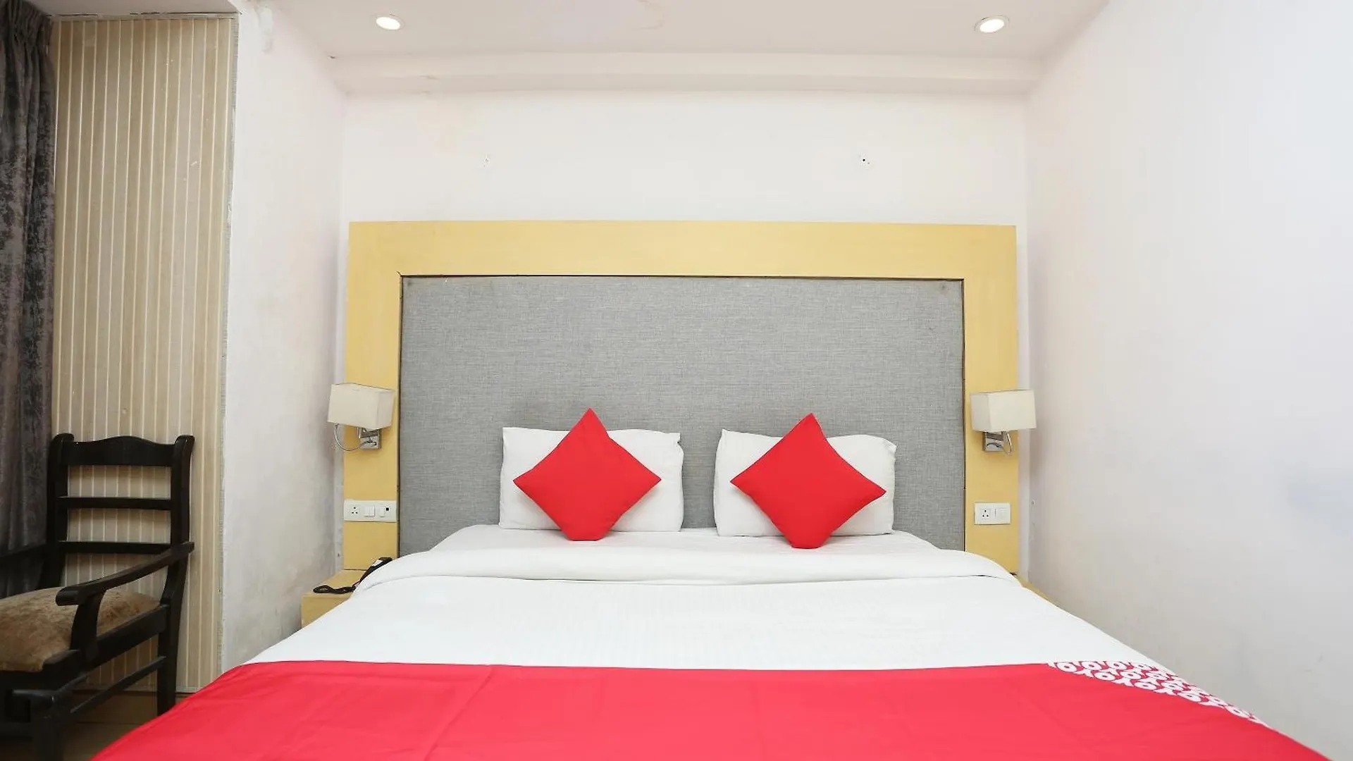 Hotel O The Avenue Residency Gurgaon
