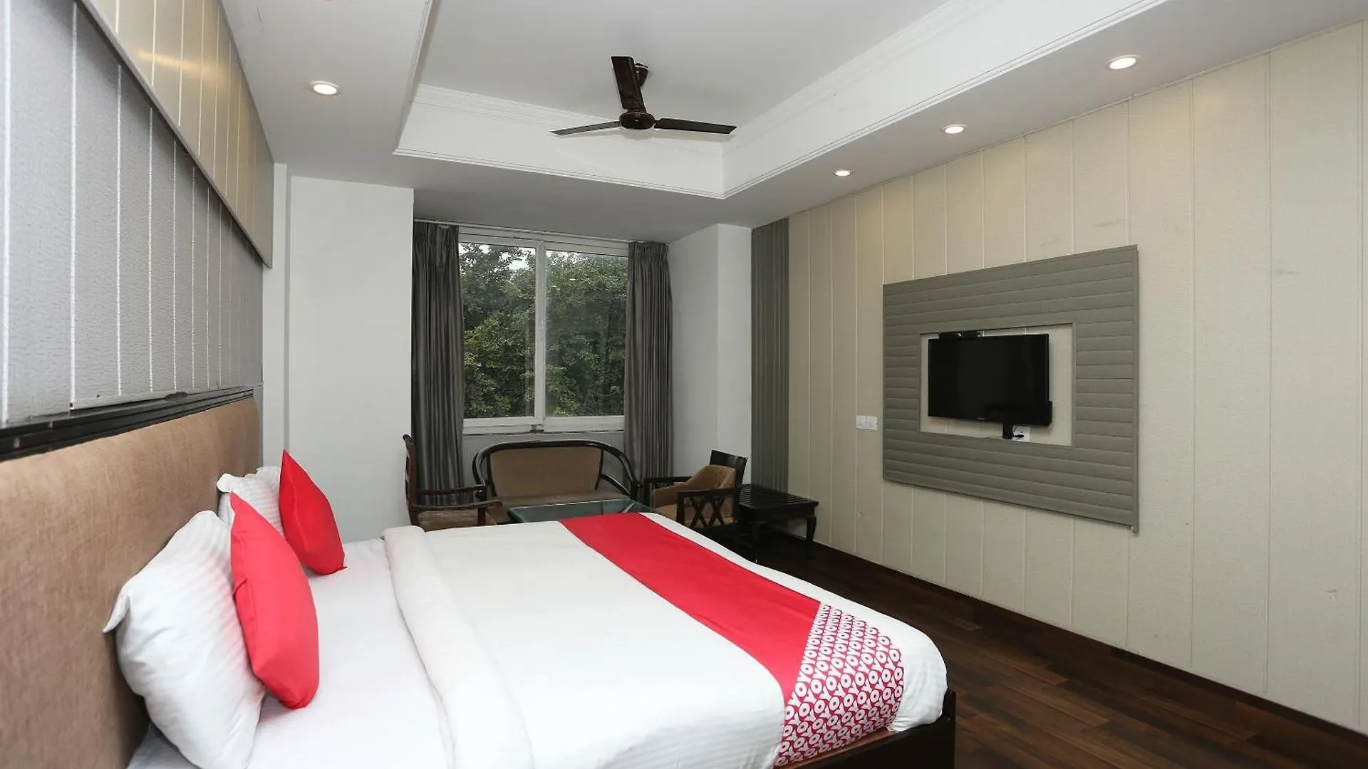 Hotel O The Avenue Residency Gurgaon